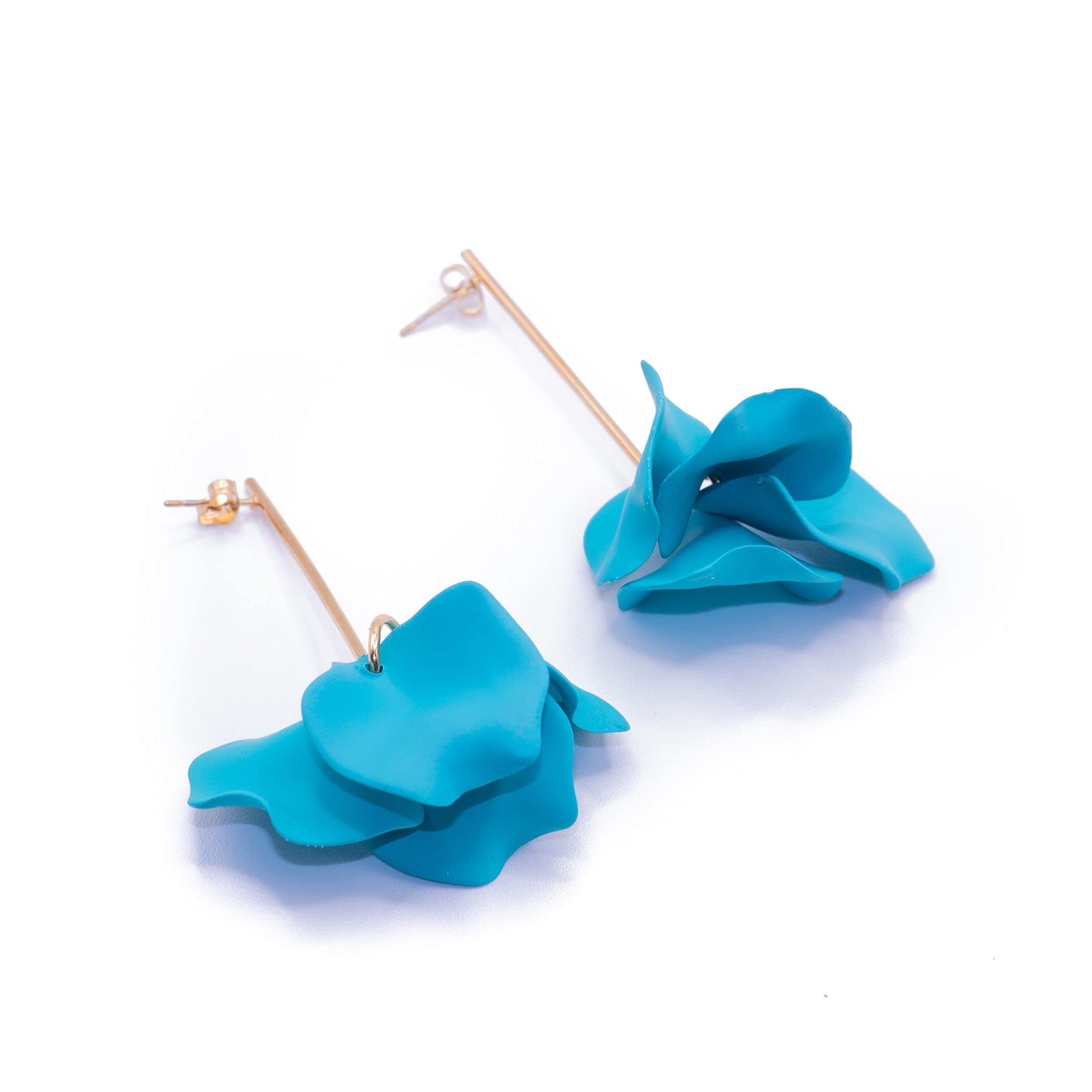 Pendientes Colgantes de Flor en Acero Dorado – Turquesa